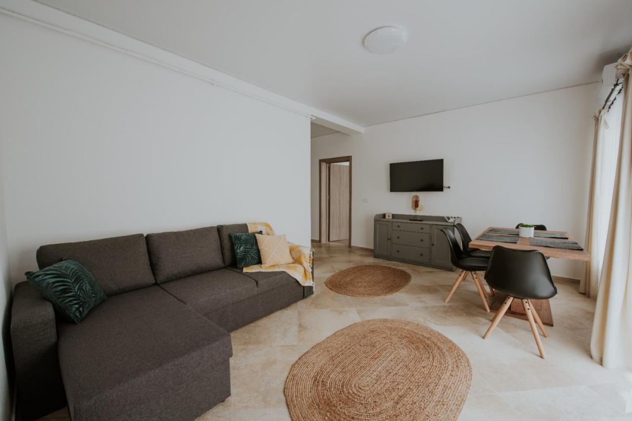 טימישוארה The Nook Aparthotel מראה חיצוני תמונה